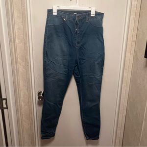 Fashion Nova Jegging